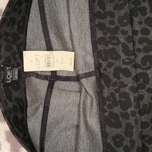LOFT NWT Grey Leggings with Black Leopard Spots! ❤❤❤ - Picture 12 of 13